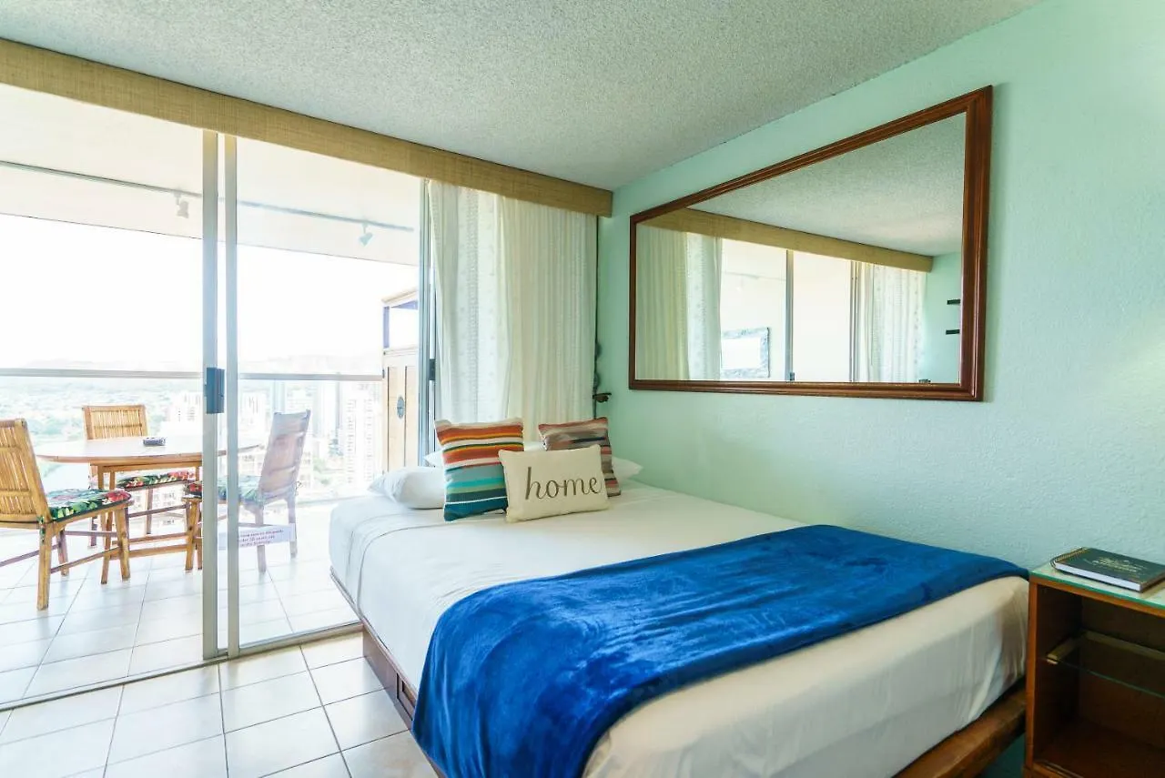 Skyline Island Colony Hotel Honolulu 3*,