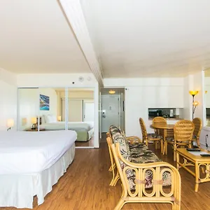 Apartment Ilikai Tower 1127 Yacht Harbor View 1br