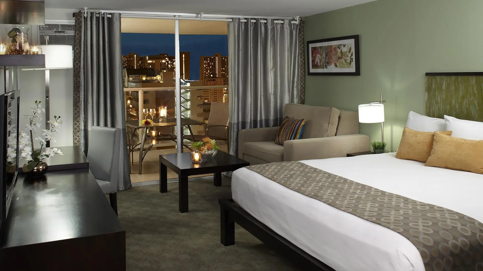 Skyline Island Colony Hotel Honolulu