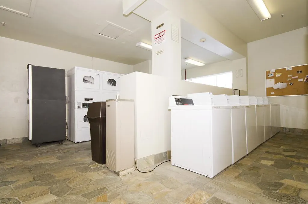 *** Aparthotel Skyline Island Colony Hotel Honolulu United States